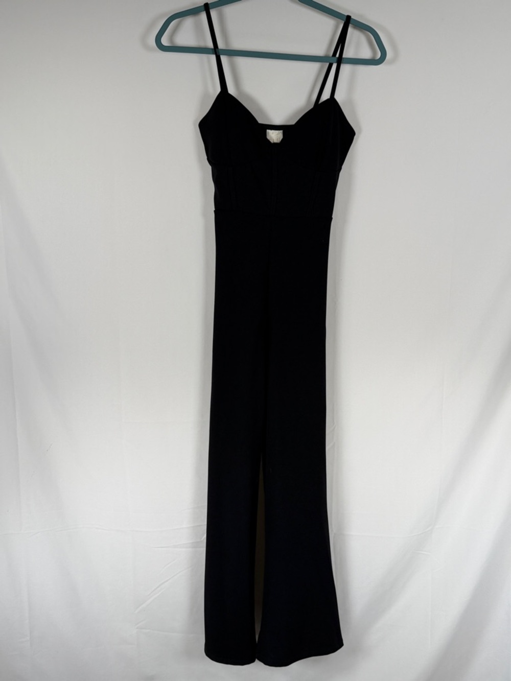 Elegant Black Wide-Leg Spaghetti-Strap Jumpsuit‎